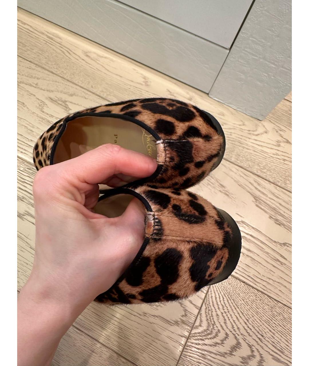 CHRISTIAN LOUBOUTIN Коричневые лоферы из экзотической кожи, фото 6