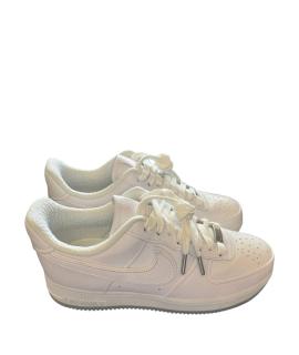 NIKE Кроссовки