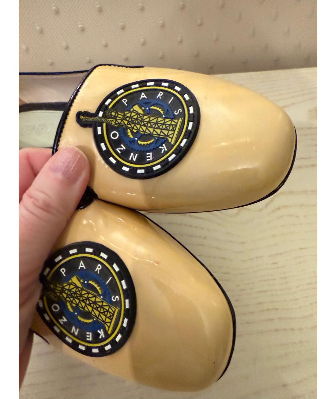 KENZO Бежевые лоферы из лакированной кожи, фото 3