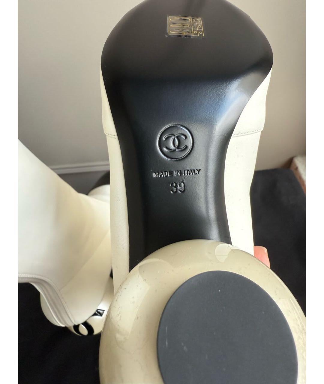 CHANEL Белые кожаные ботильоны, фото 2