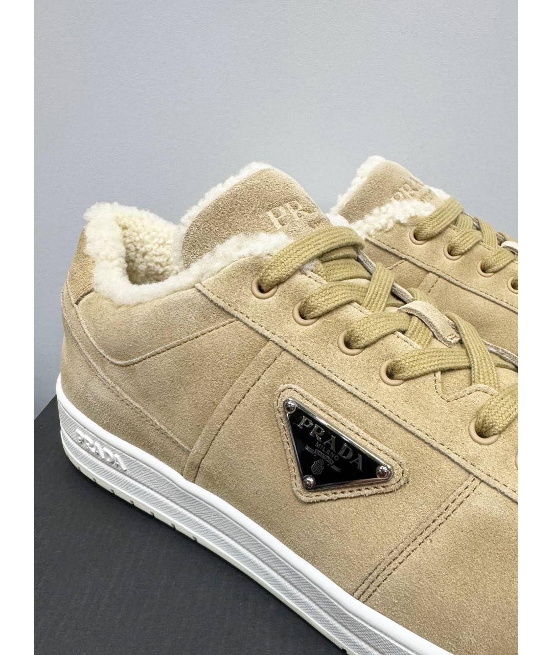 PRADA Бежевые замшевые низкие кроссовки / кеды, фото 4