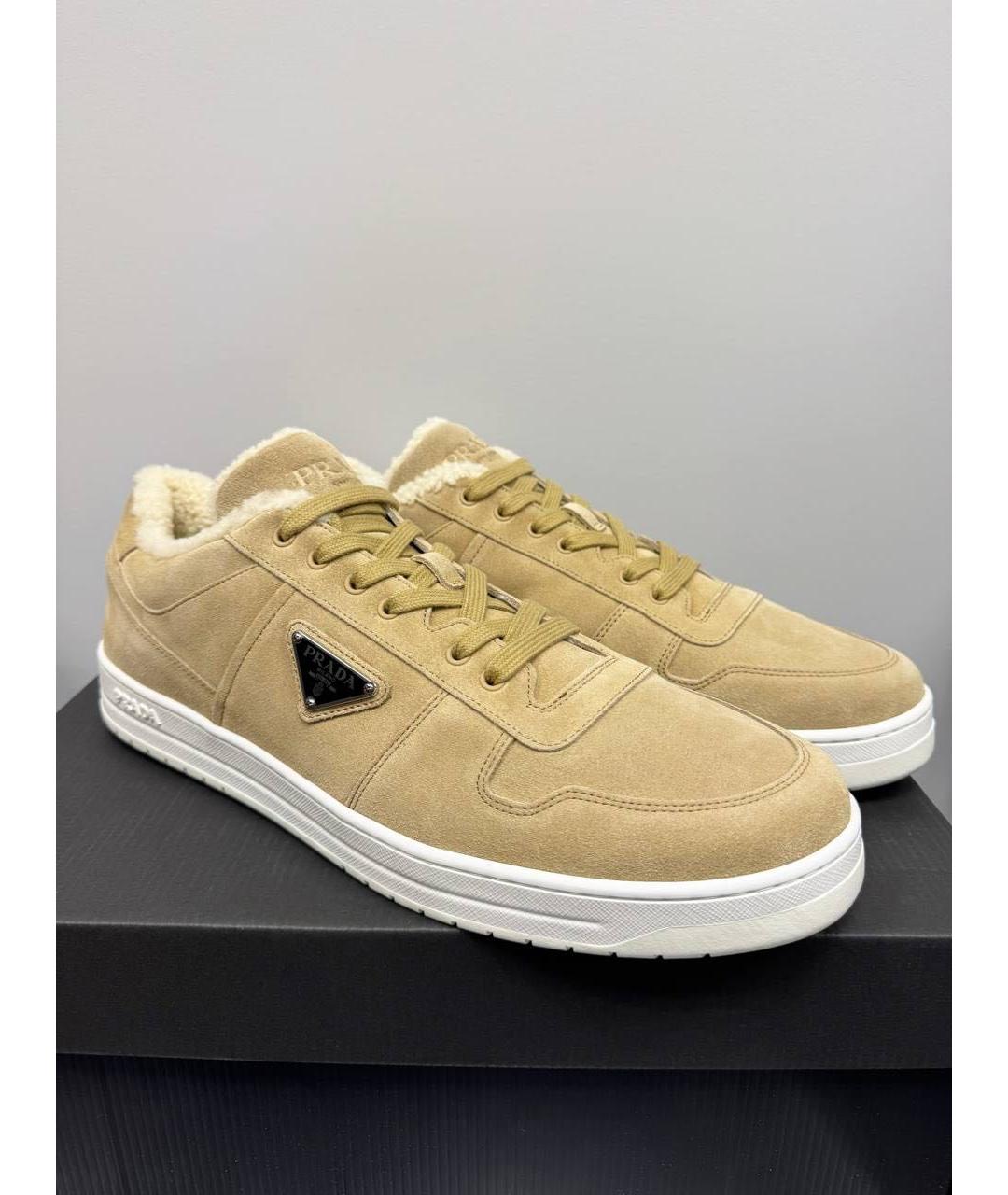 PRADA Бежевые замшевые низкие кроссовки / кеды, фото 5