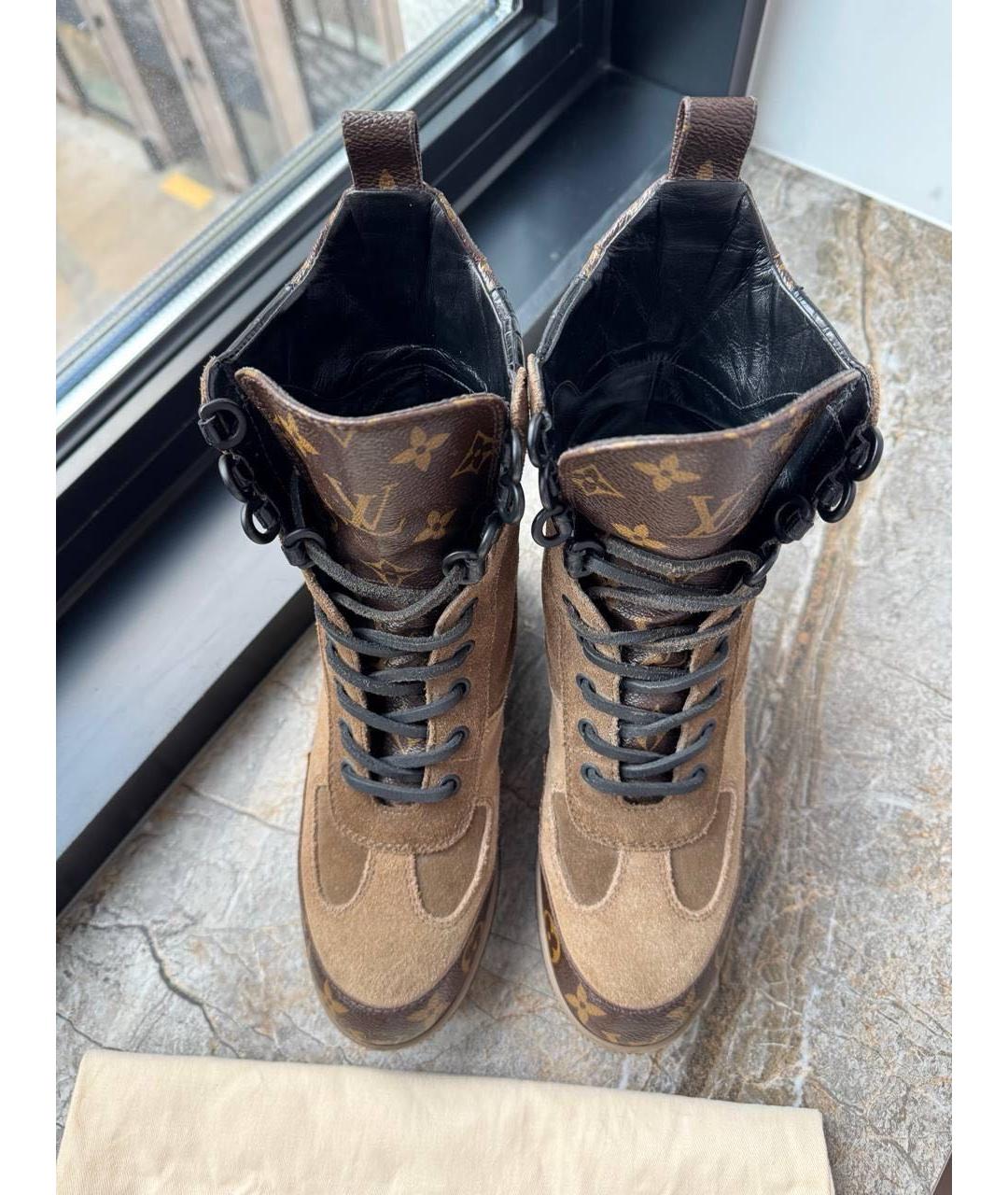 LOUIS VUITTON Коричневые замшевые ботинки, фото 3