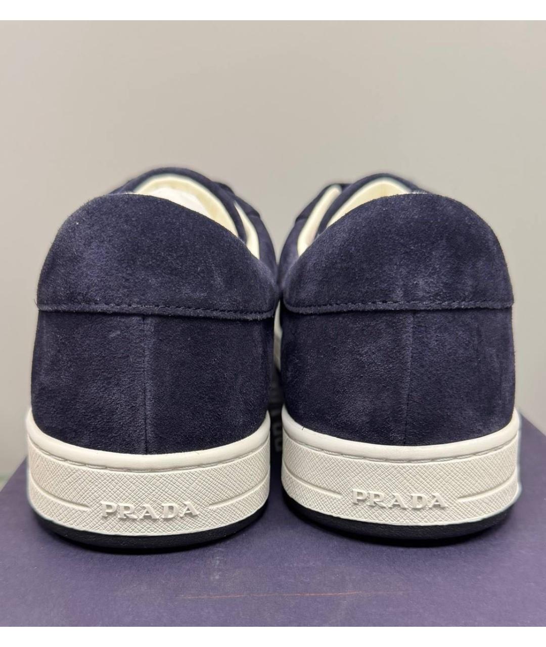 PRADA Темно-синие замшевые низкие кроссовки / кеды, фото 4