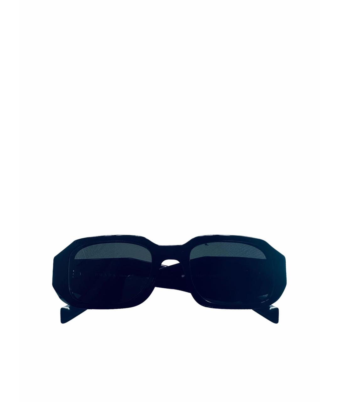 PRADA Черные пластиковые солнцезащитные очки, фото 1