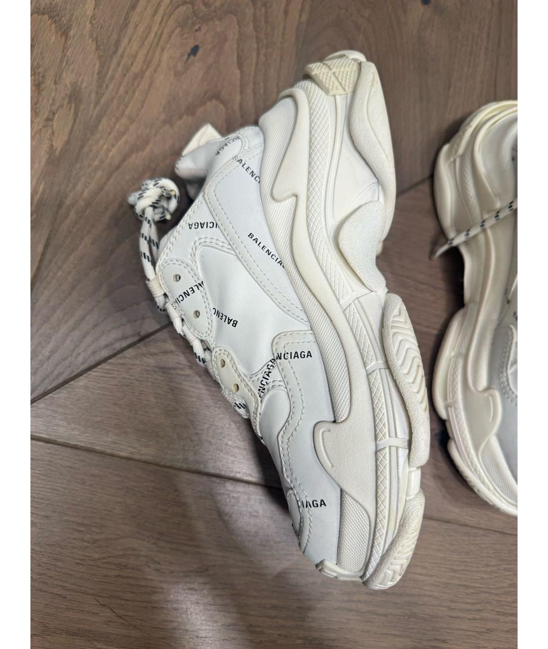 BALENCIAGA Белые кожаные кроссовки, фото 5