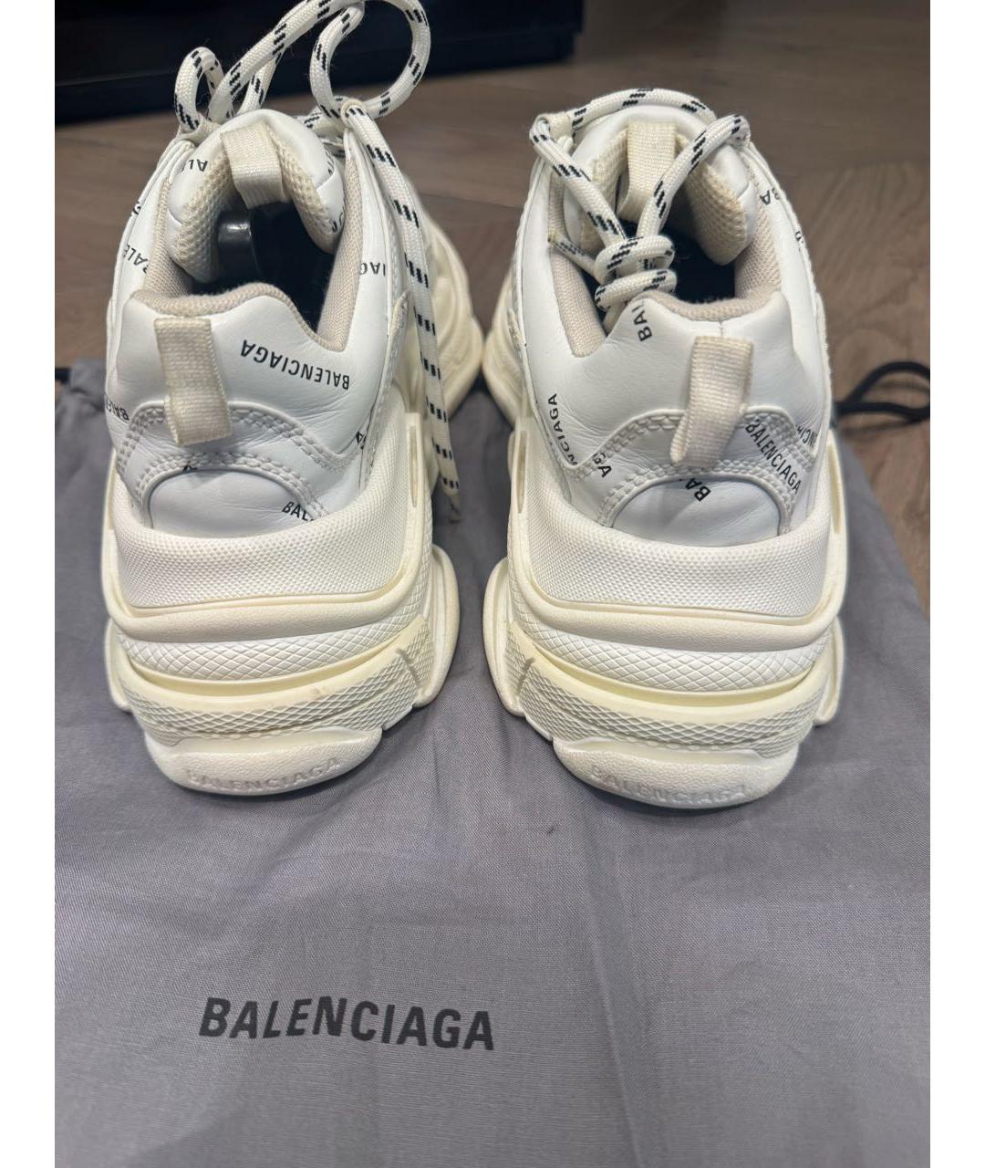 BALENCIAGA Белые кожаные кроссовки, фото 3