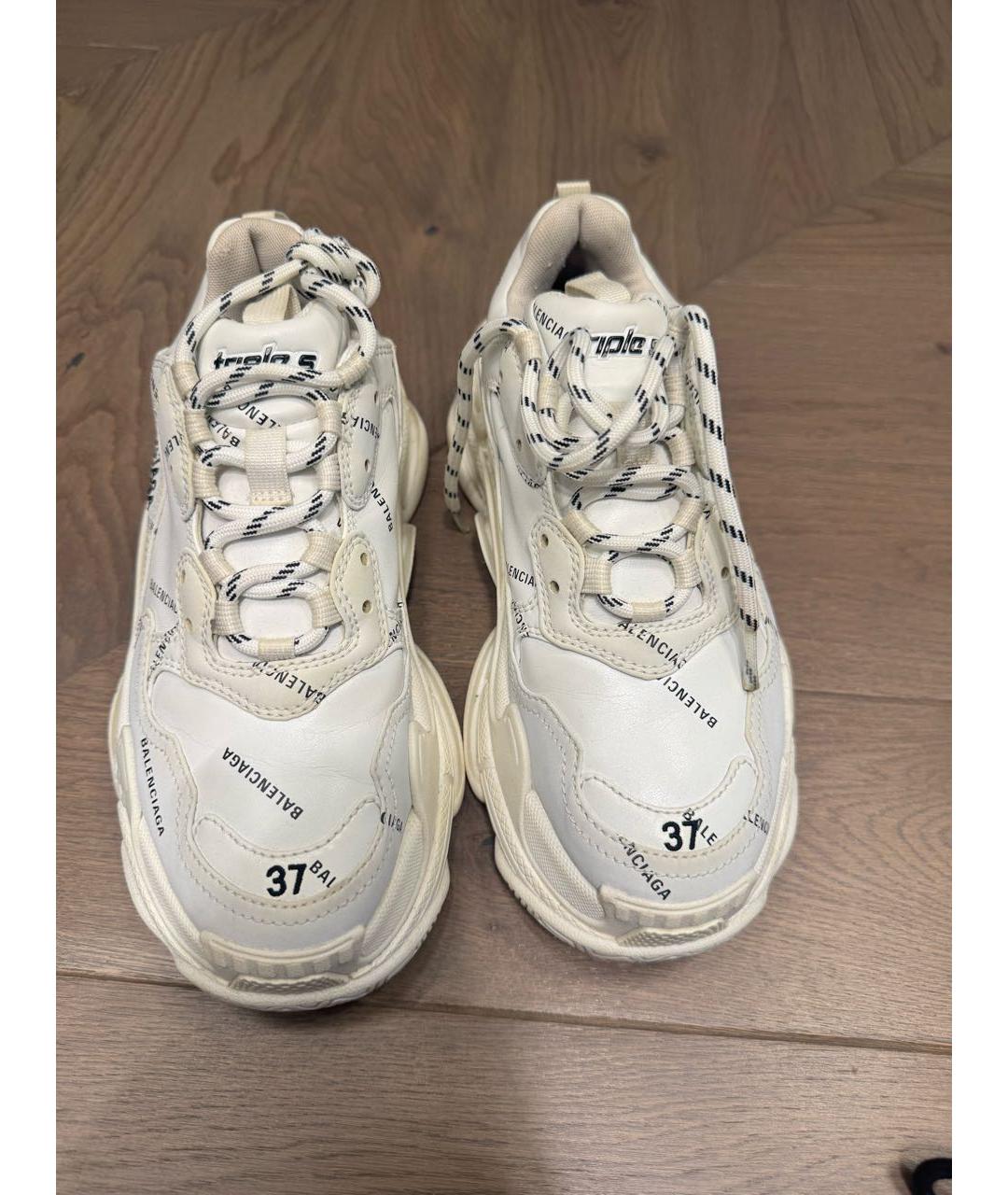 BALENCIAGA Белые кожаные кроссовки, фото 2