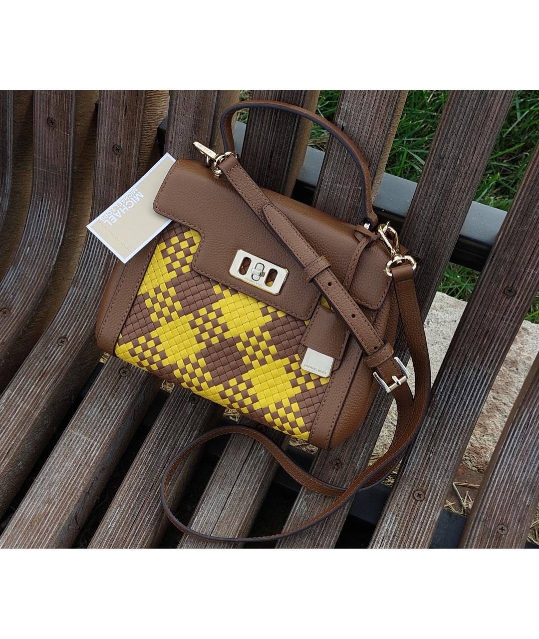 MICHAEL KORS Коричневая кожаная сумка с короткими ручками, фото 3