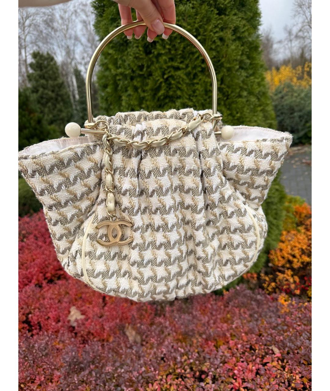 CHANEL Белая твидовая сумка с короткими ручками, фото 2