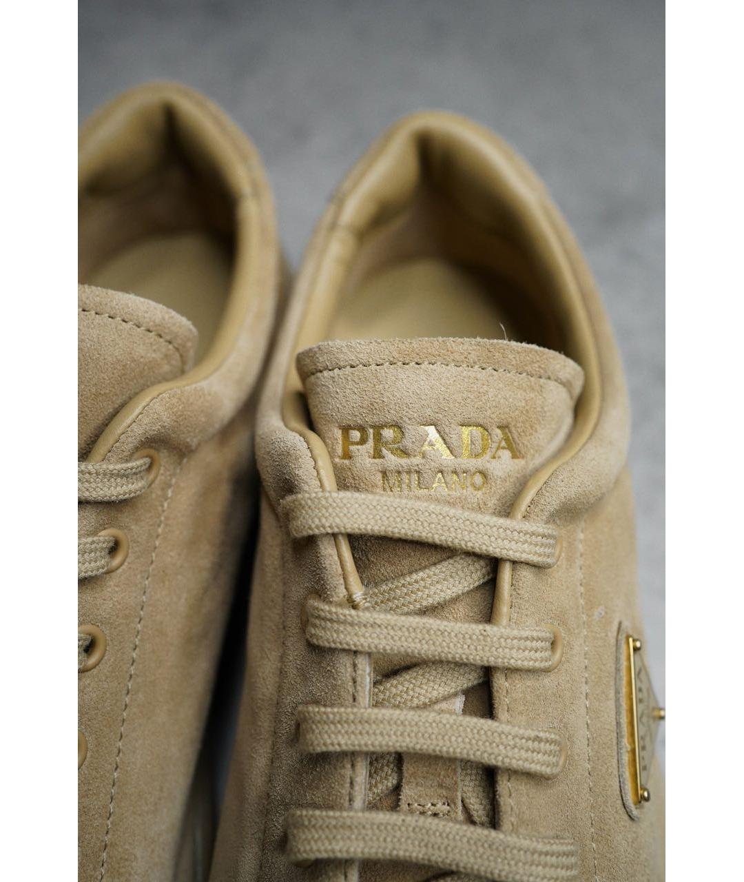 PRADA Бежевые замшевые низкие кроссовки / кеды, фото 3
