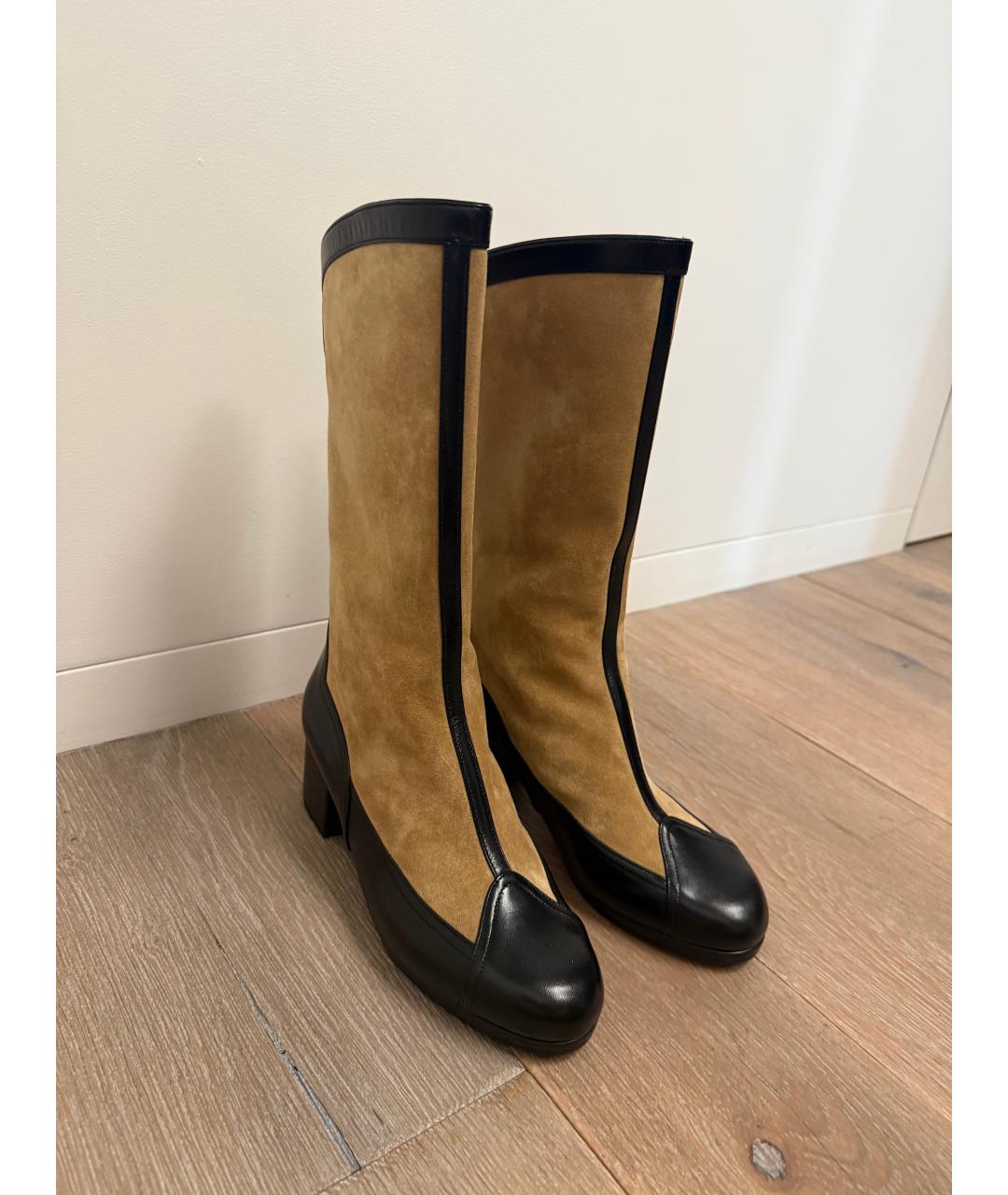 CHANEL Бежевые замшевые сапоги, фото 5