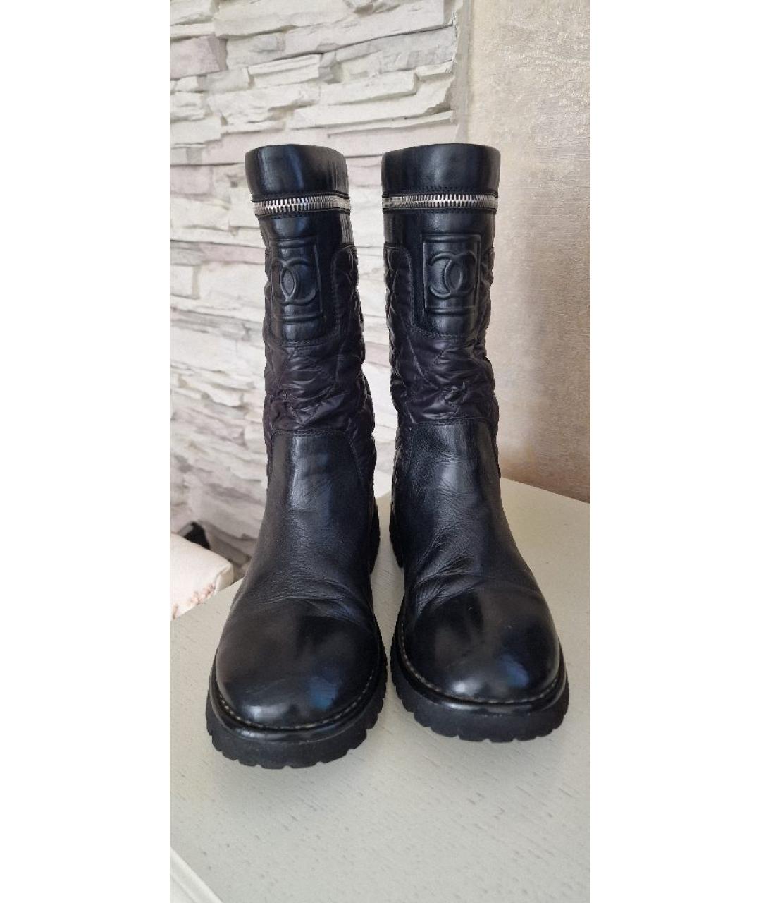 CHANEL Черные кожаные сапоги, фото 2