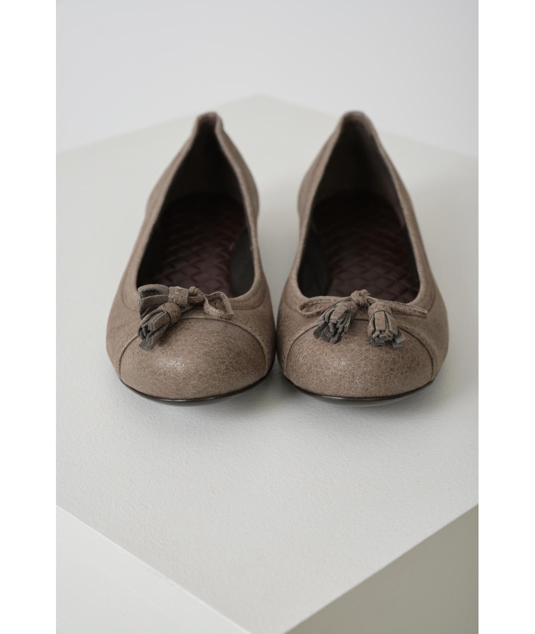 BOTTEGA VENETA Серые кожаные туфли, фото 3