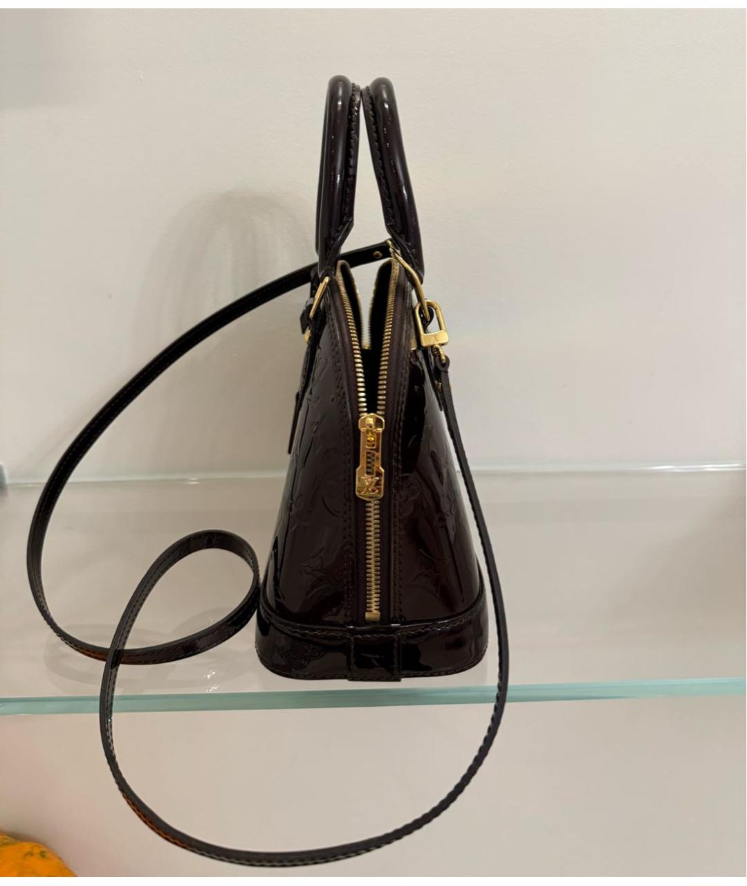 LOUIS VUITTON Бордовая сумка с короткими ручками из лакированной кожи, фото 4