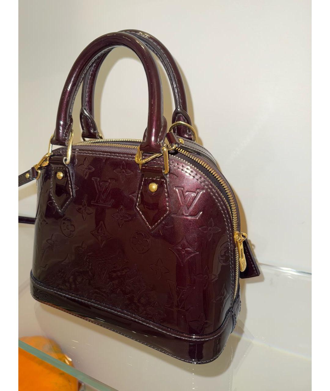 LOUIS VUITTON Бордовая сумка с короткими ручками из лакированной кожи, фото 2