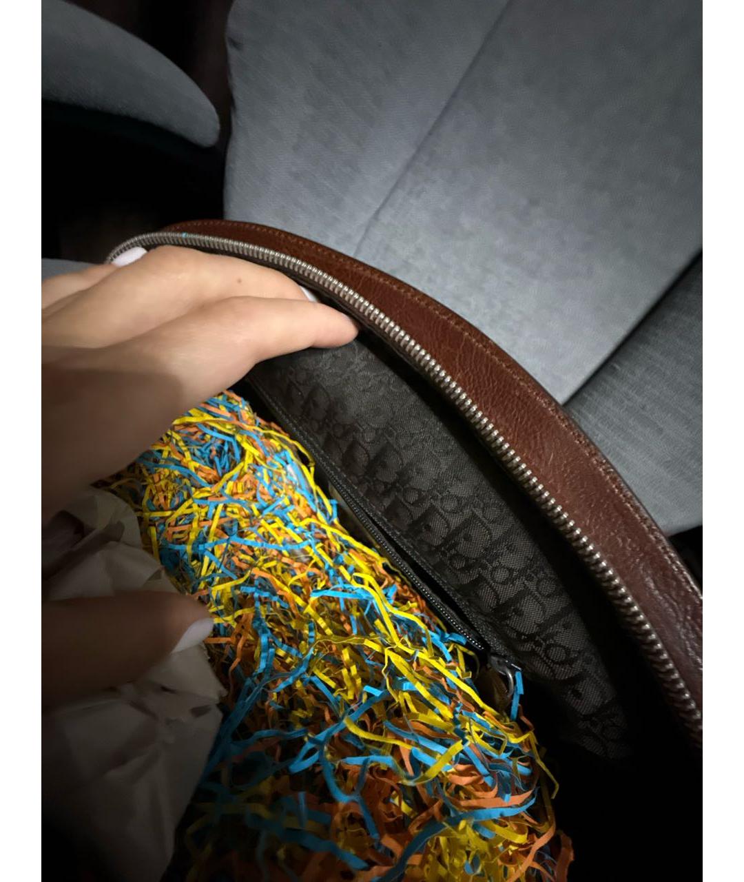 CHRISTIAN DIOR Коричневая кожаная сумка с короткими ручками, фото 4