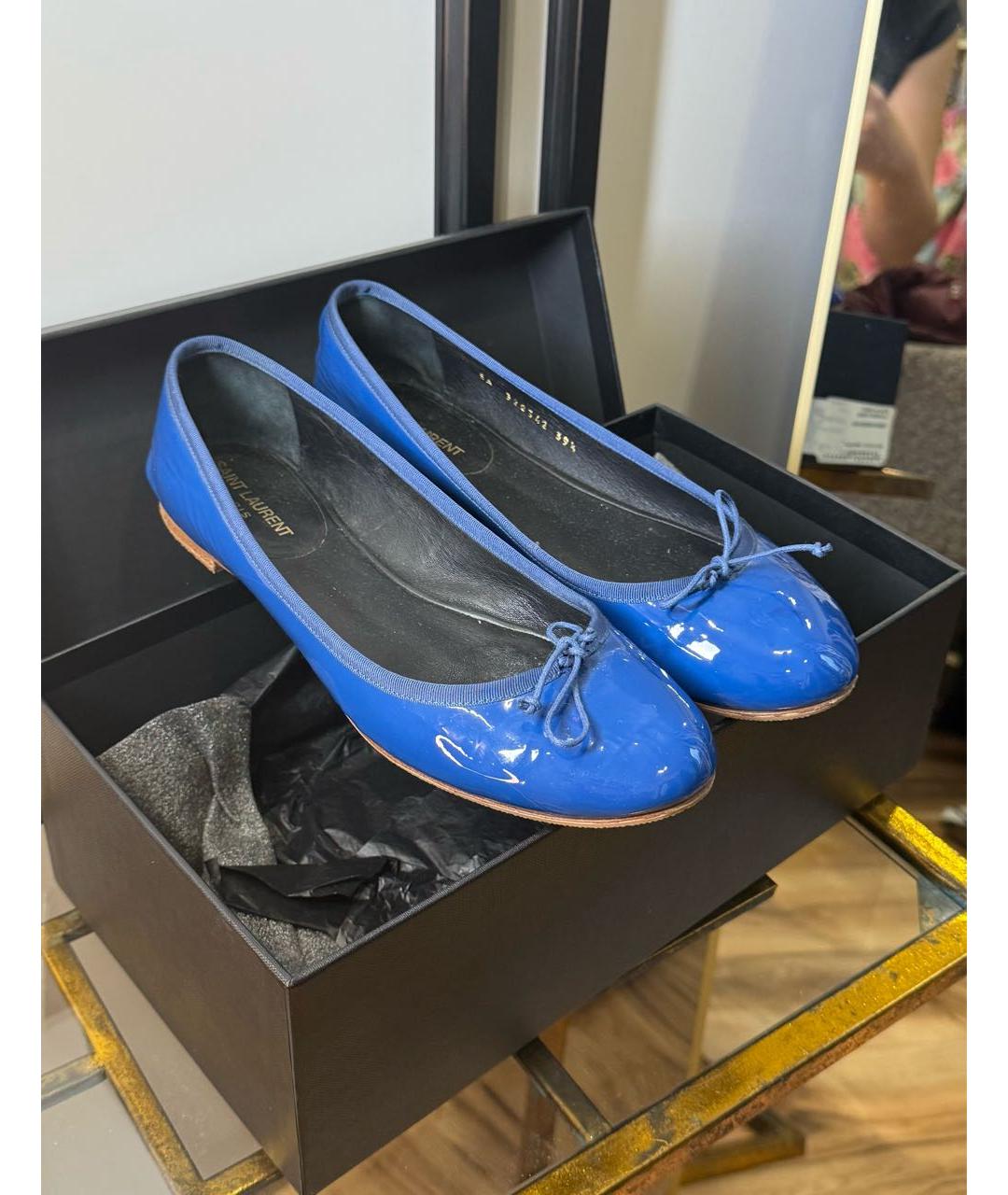 SAINT LAURENT Синие балетки из лакированной кожи, фото 8