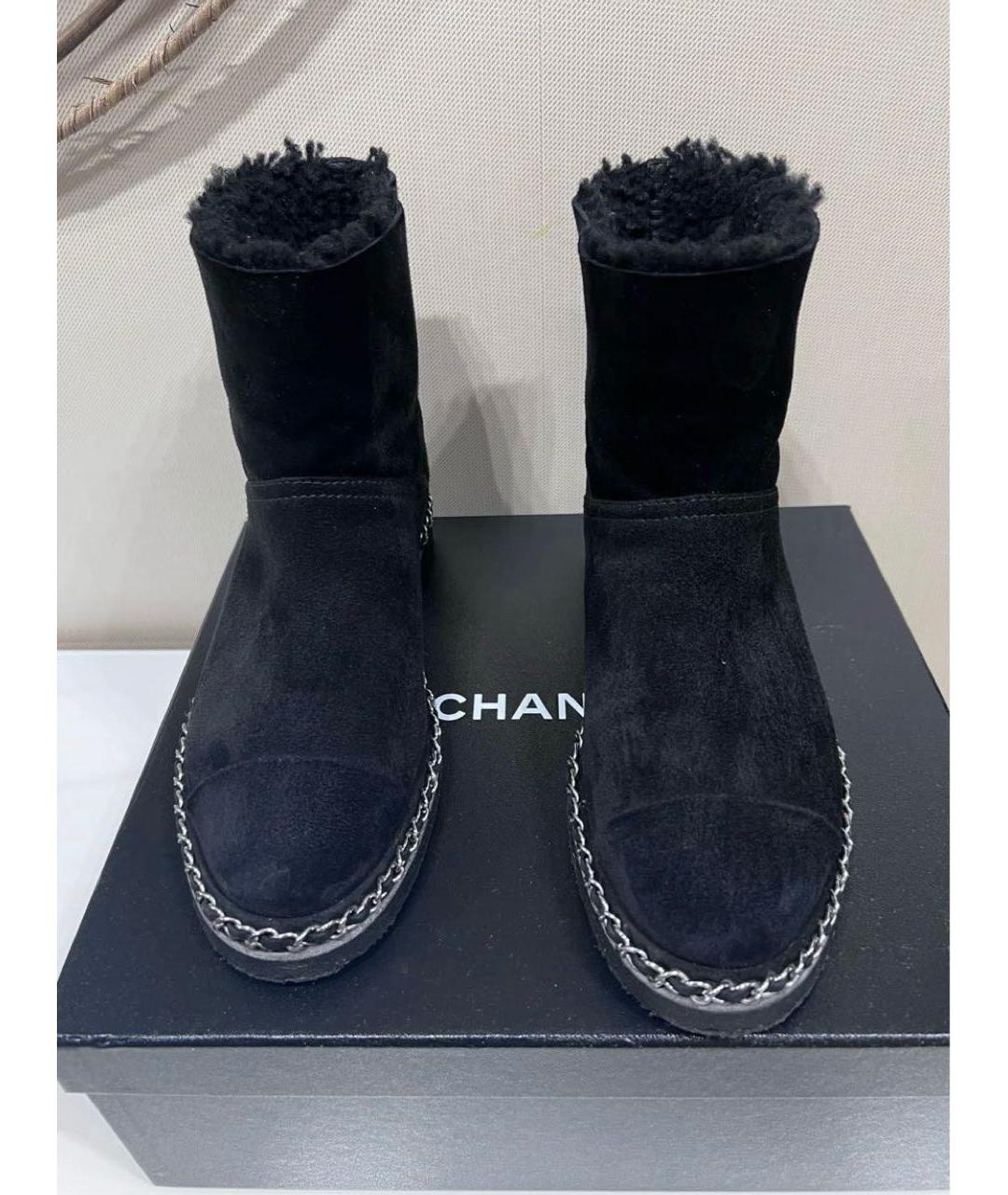CHANEL Черные замшевые ботинки, фото 2