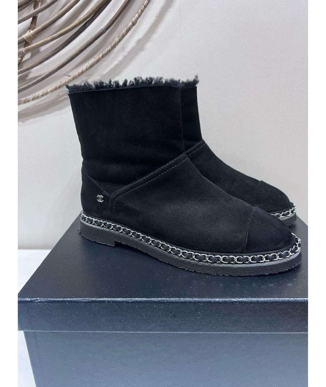 CHANEL Черные замшевые ботинки, фото 4