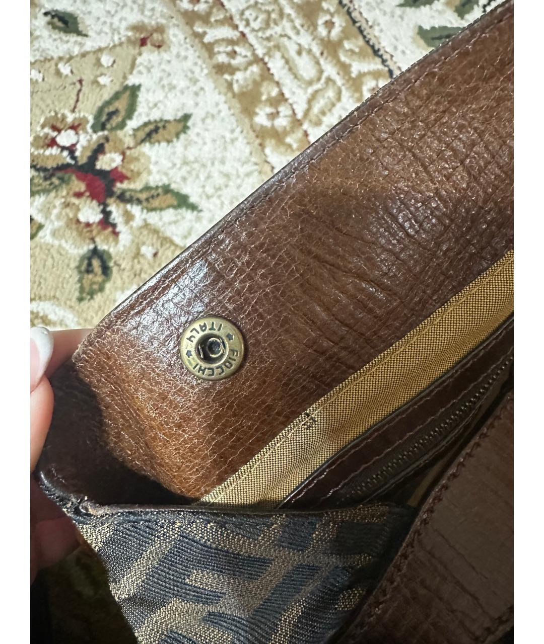 FENDI Коричневая тканевая сумка с короткими ручками, фото 3