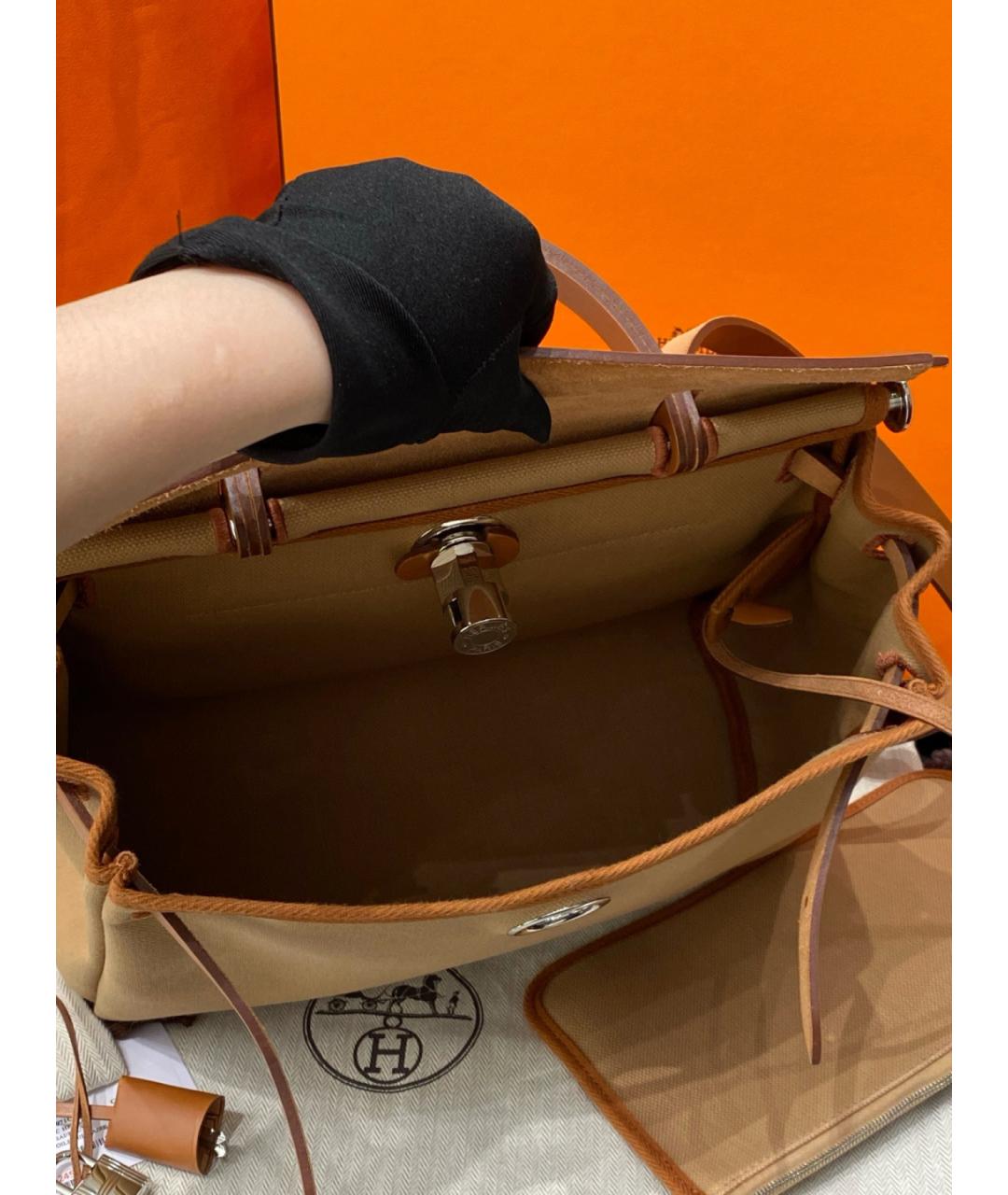 HERMES Бежевая тканевая сумка с короткими ручками, фото 8