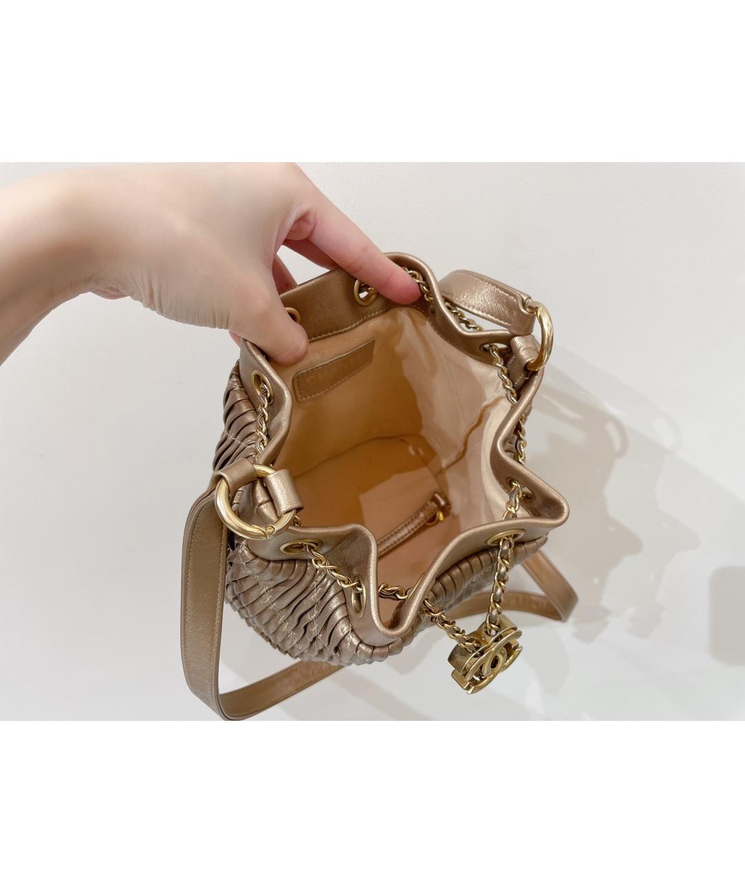 CHANEL Золотая кожаная сумка тоут, фото 8