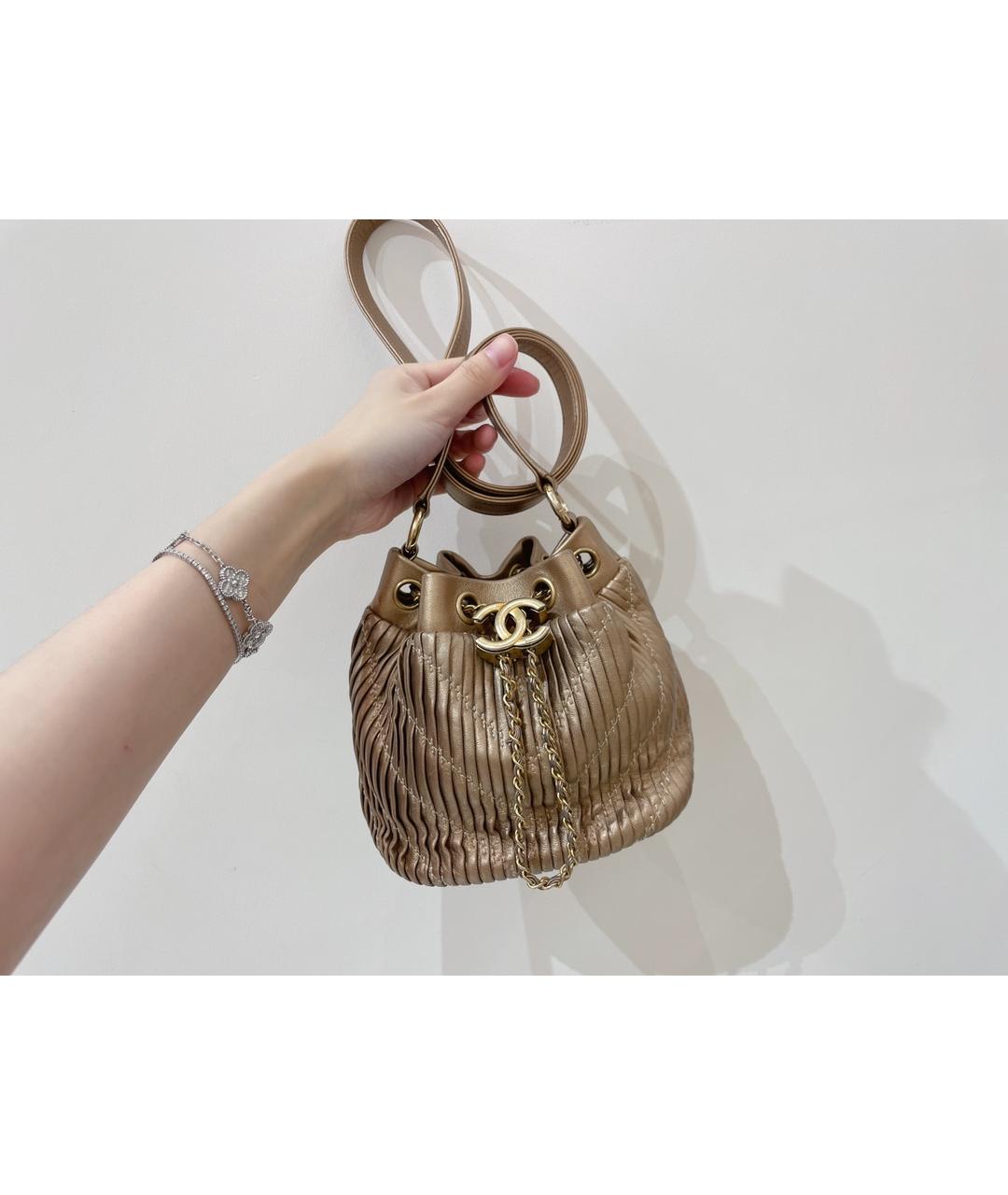 CHANEL Золотая кожаная сумка тоут, фото 10