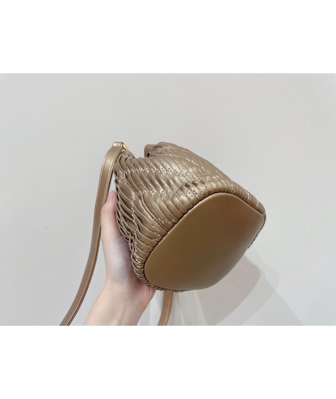 CHANEL Золотая кожаная сумка тоут, фото 6