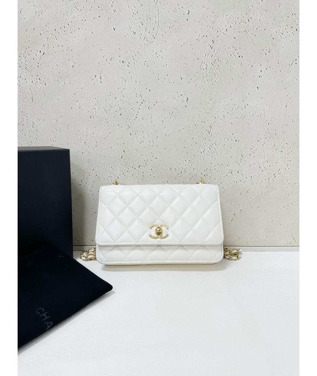 CHANEL Белая кожаная сумка через плечо, фото 7