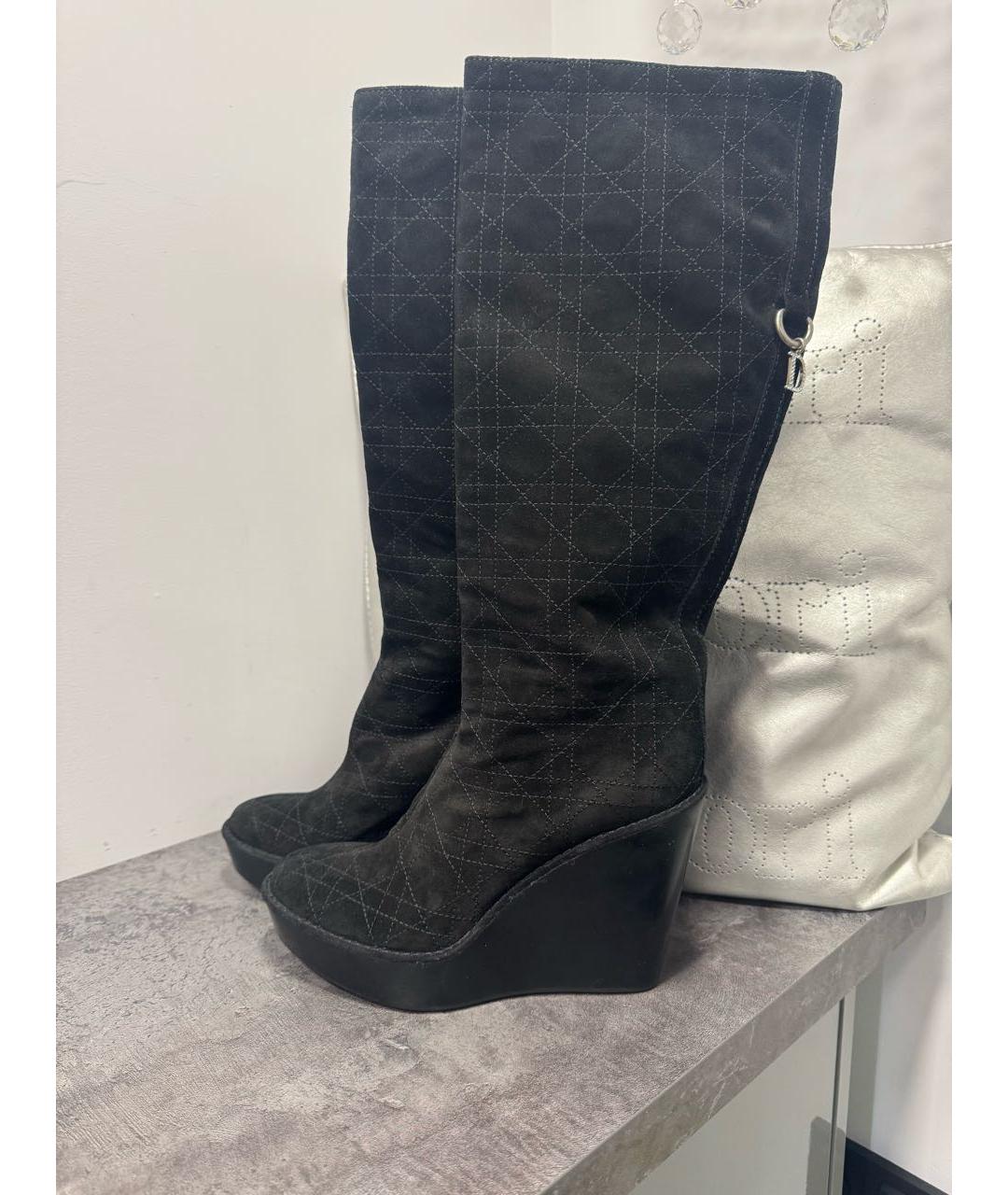 CHRISTIAN DIOR Черные замшевые сапоги, фото 4