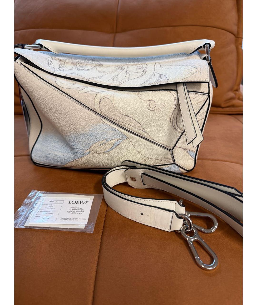 LOEWE Бежевая кожаная сумка с короткими ручками, фото 3
