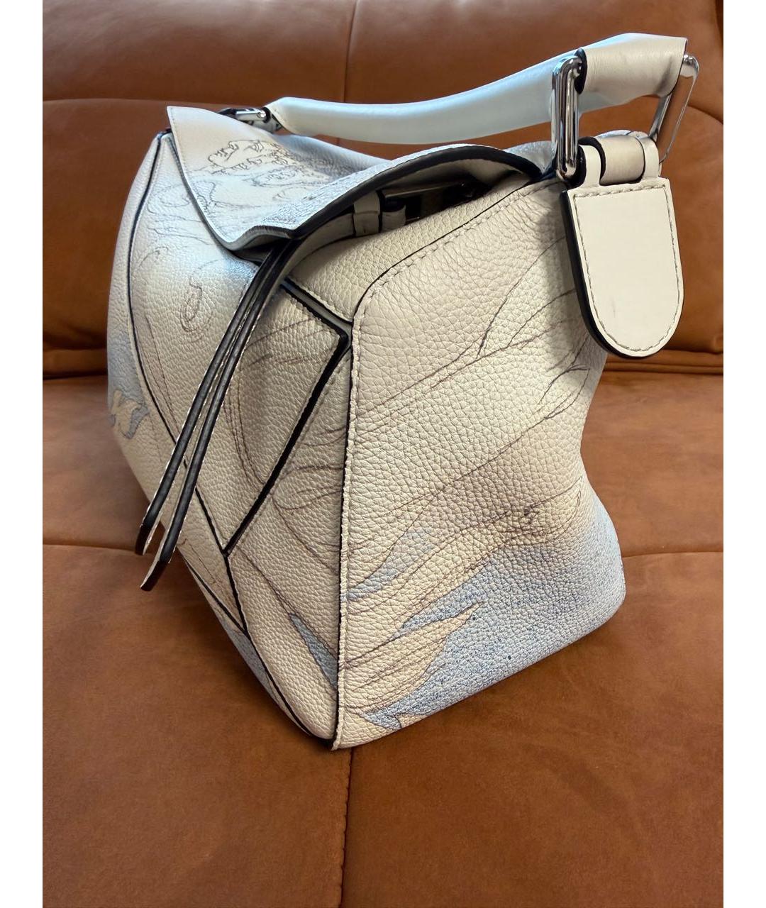 LOEWE Бежевая кожаная сумка с короткими ручками, фото 4