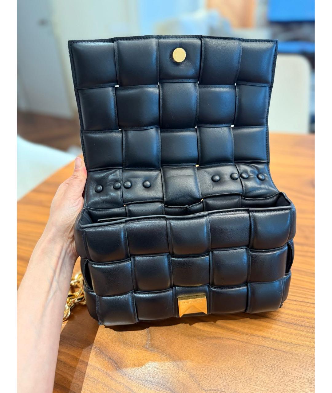 BOTTEGA VENETA Черная кожаная сумка через плечо, фото 4