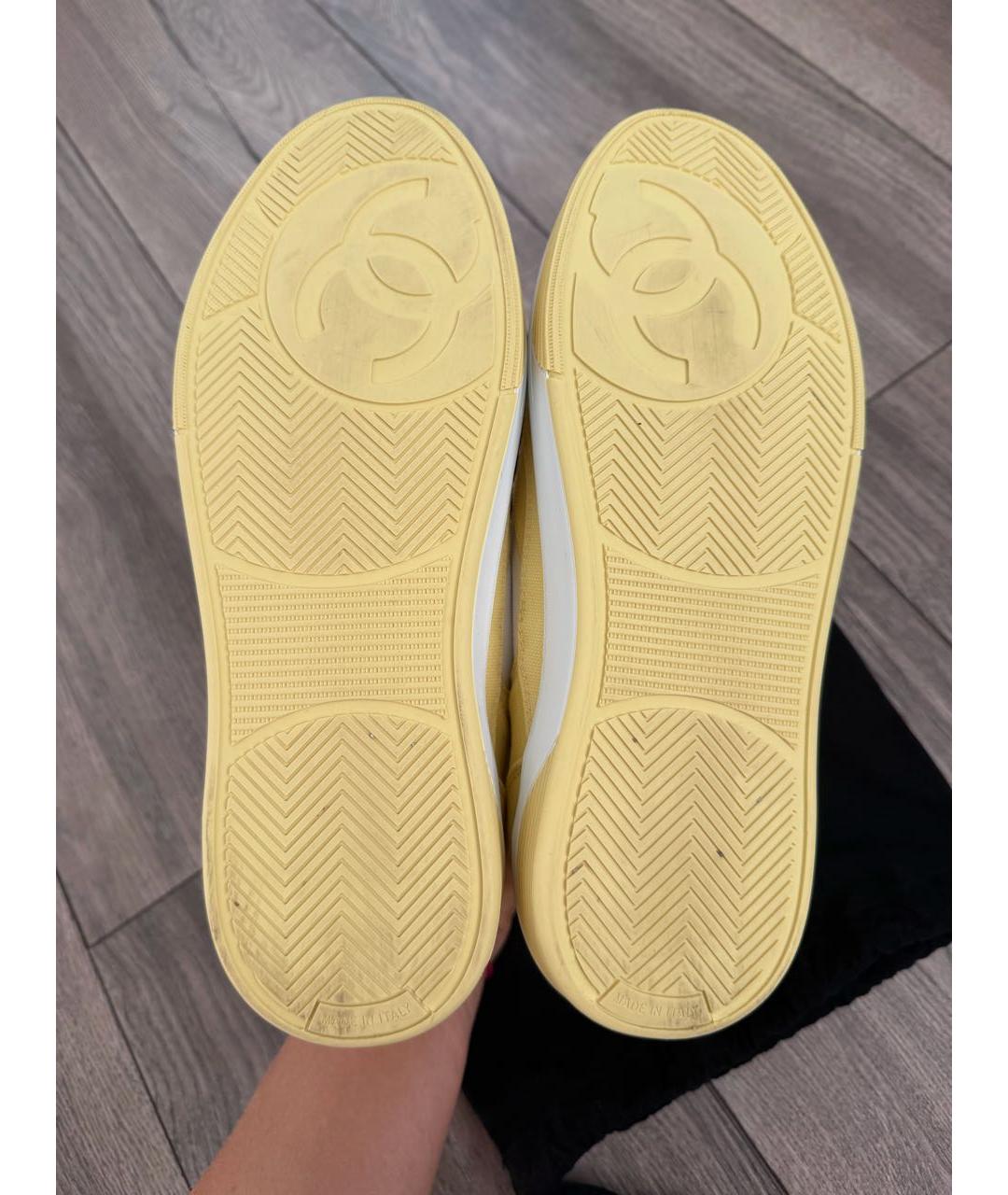 CHANEL Желтые текстильные кеды, фото 6