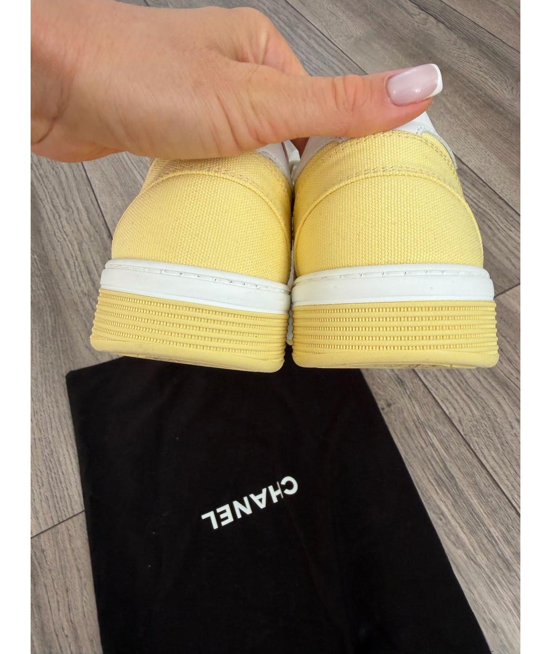 CHANEL Желтые текстильные кеды, фото 4