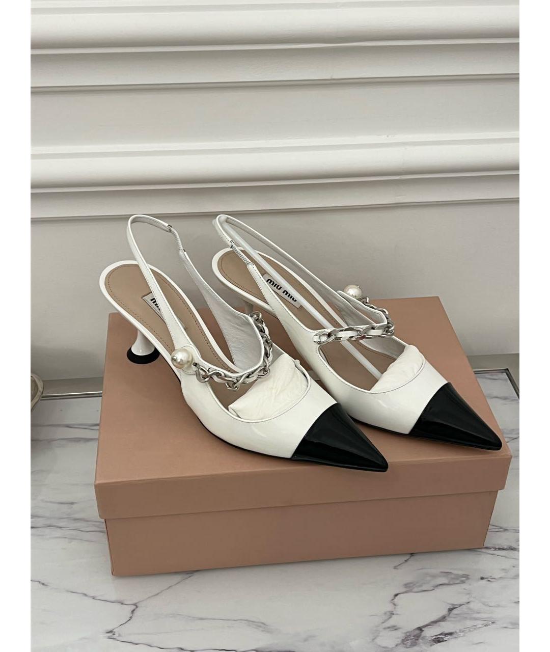MIU MIU Белые туфли из лакированной кожи, фото 5
