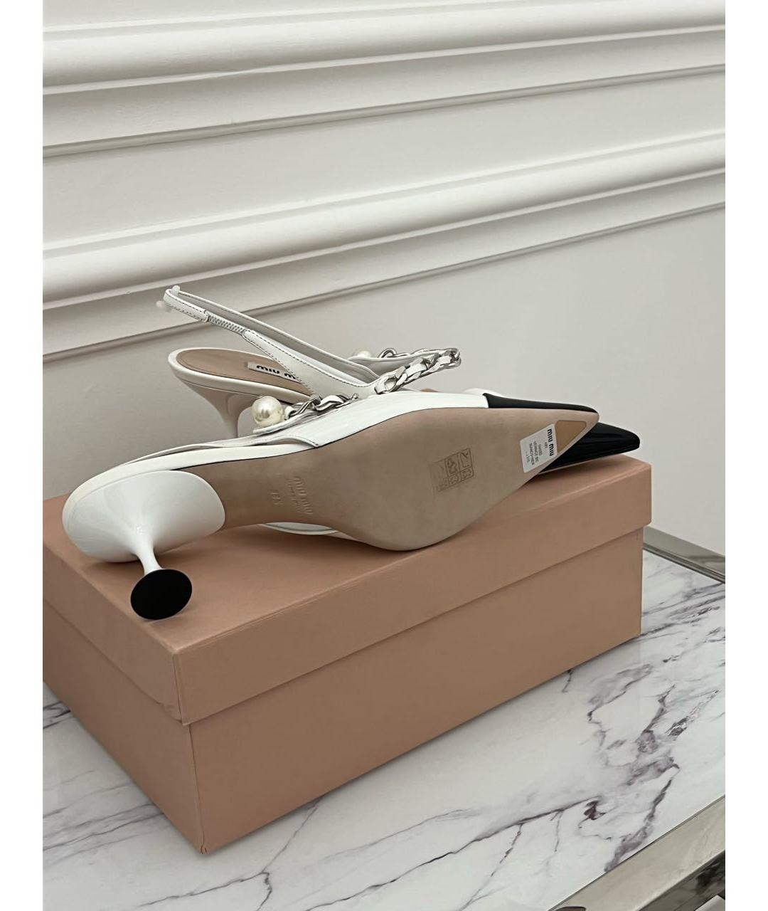 MIU MIU Белые туфли из лакированной кожи, фото 7