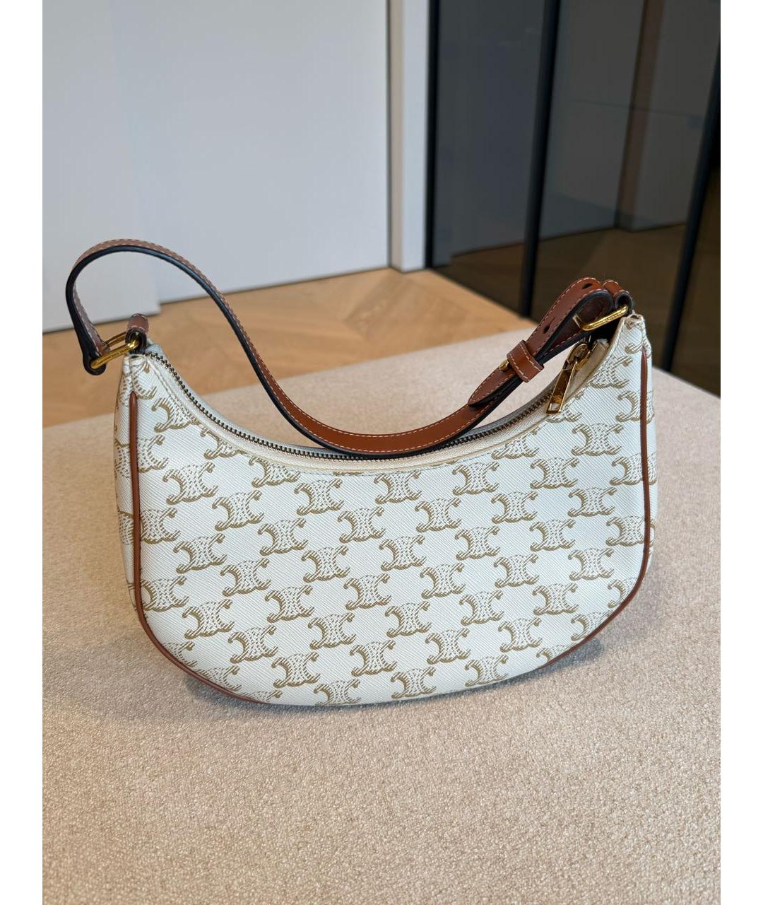 CELINE Бежевая кожаная сумка с короткими ручками, фото 9