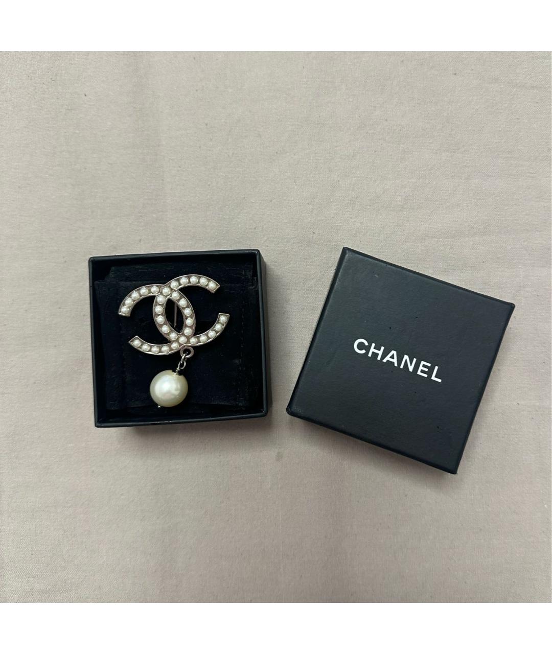 CHANEL Белая жемчужная булавка / брошь, фото 3