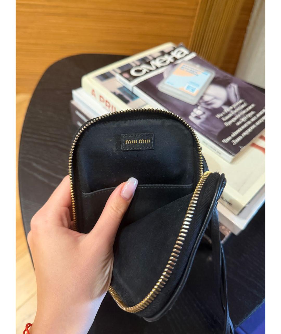 MIU MIU Черная кожаная сумка через плечо, фото 4