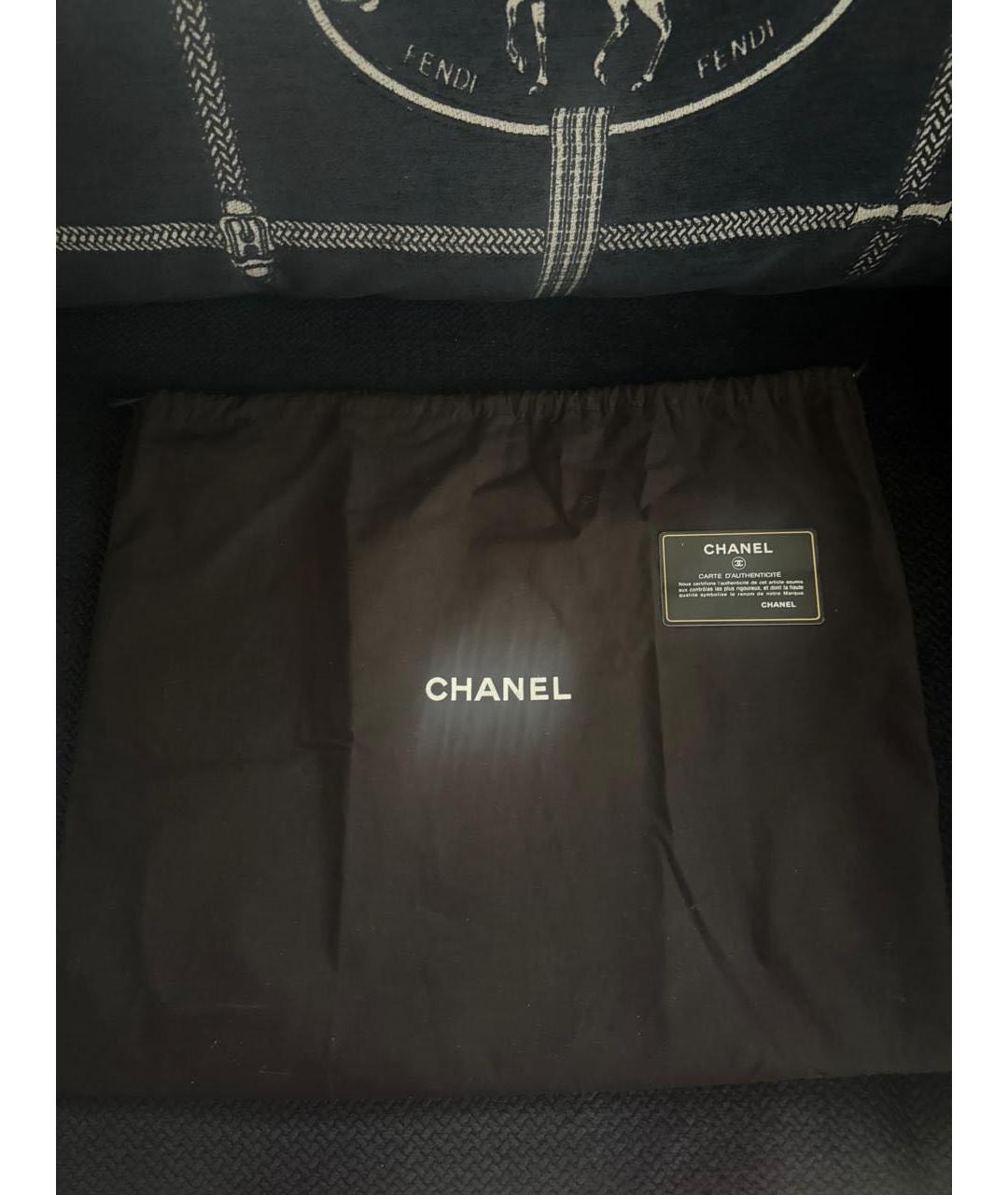 CHANEL Красная кожаная сумка через плечо, фото 5