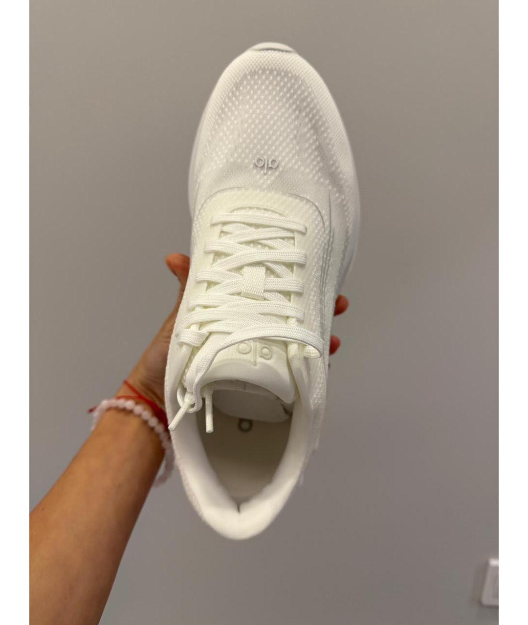 ALO YOGA Белые кроссовки, фото 3