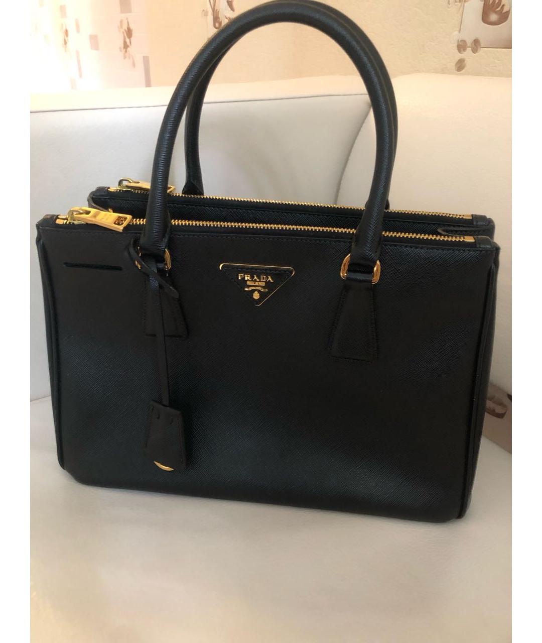 PRADA Черная кожаная сумка с короткими ручками, фото 7