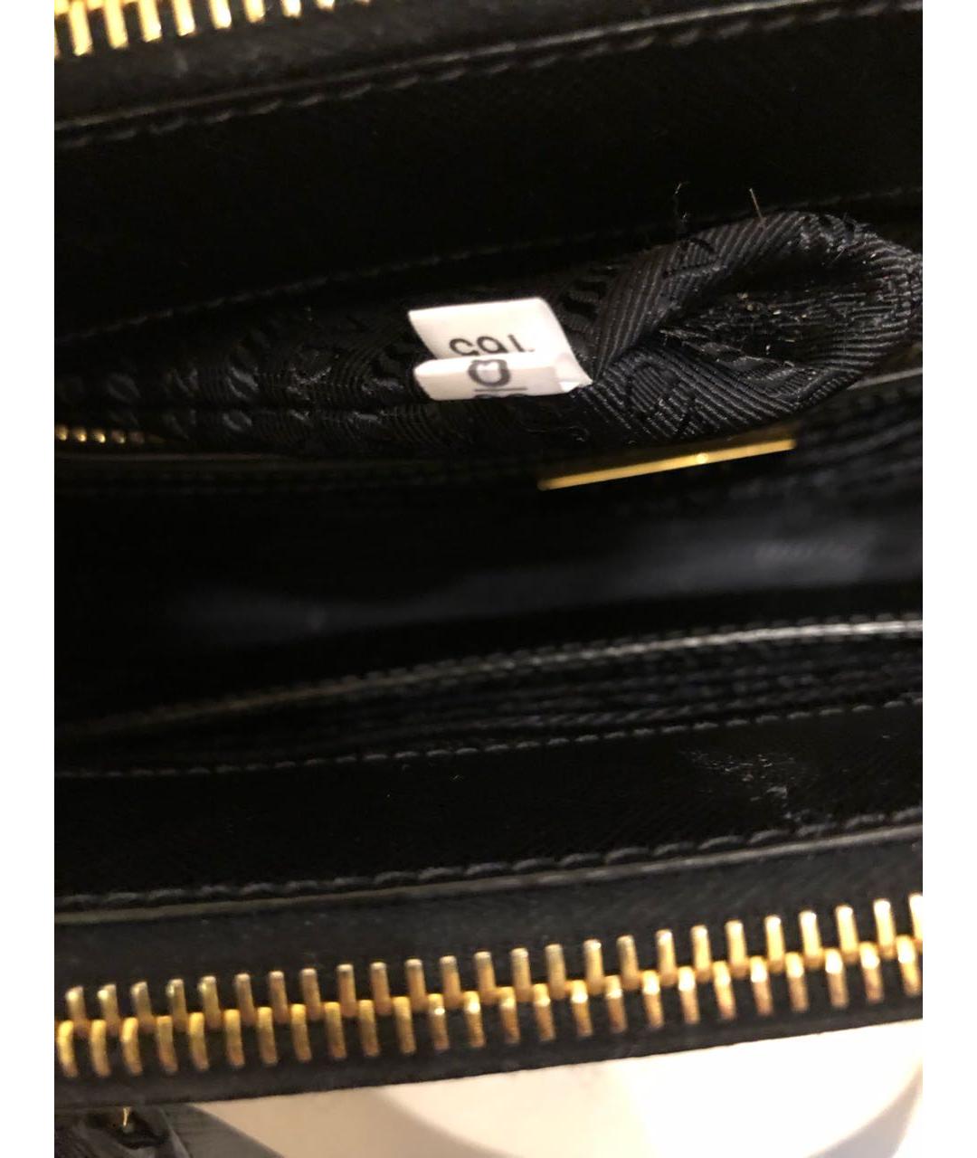 PRADA Черная кожаная сумка с короткими ручками, фото 5