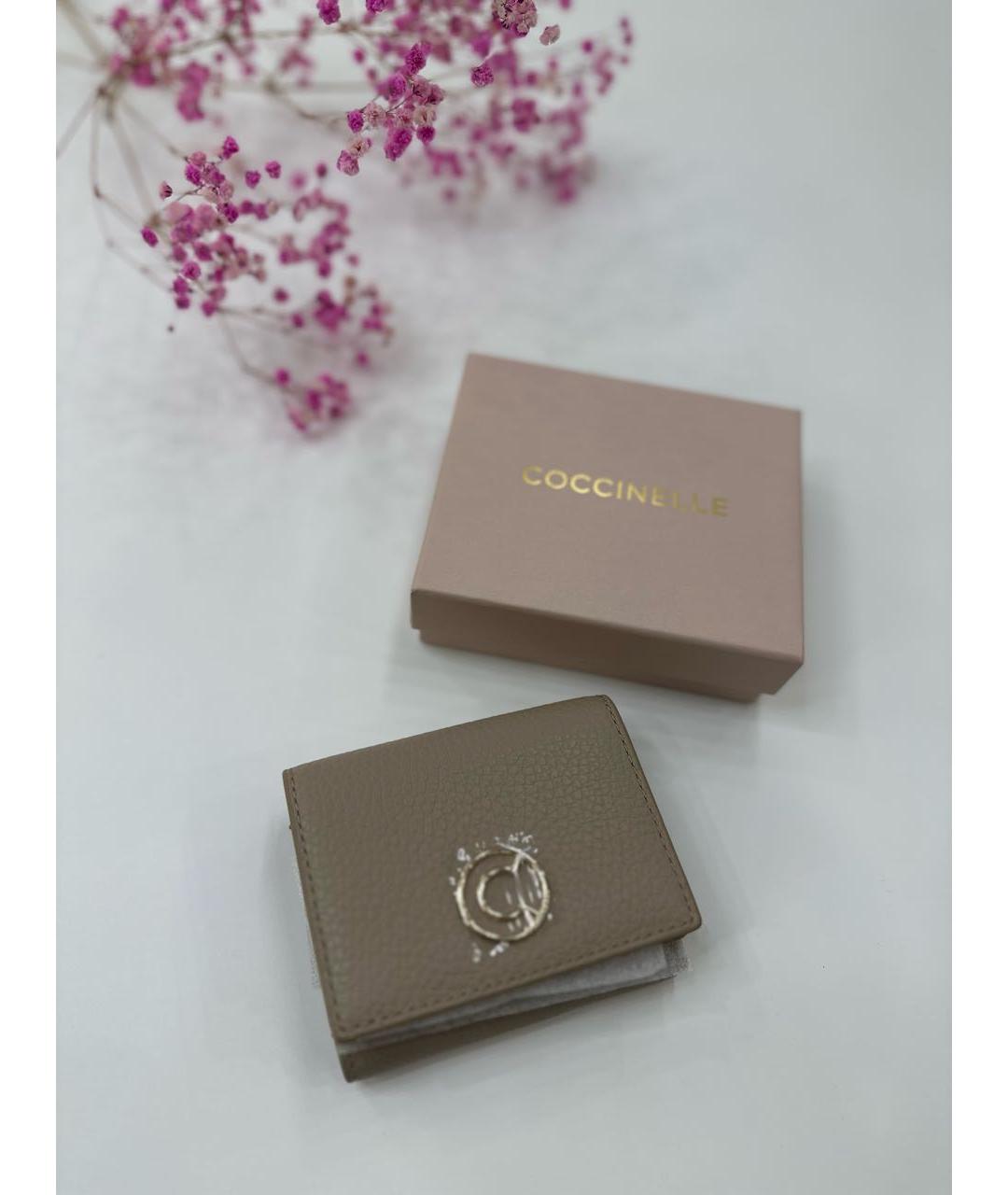 COCCINELLE Бежевый кожаный кошелек, фото 2