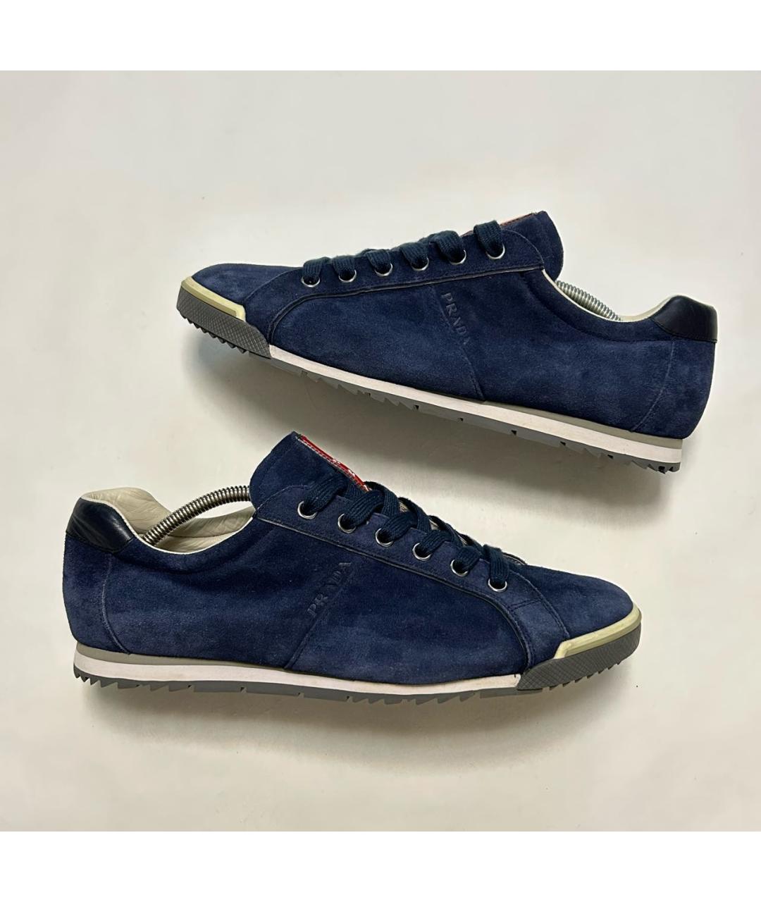 PRADA Темно-синие замшевые низкие кроссовки / кеды, фото 5