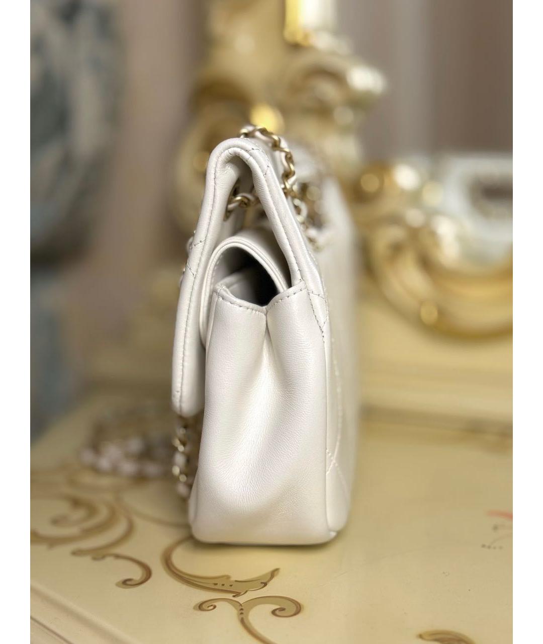 CHANEL Белая кожаная сумка с короткими ручками, фото 5