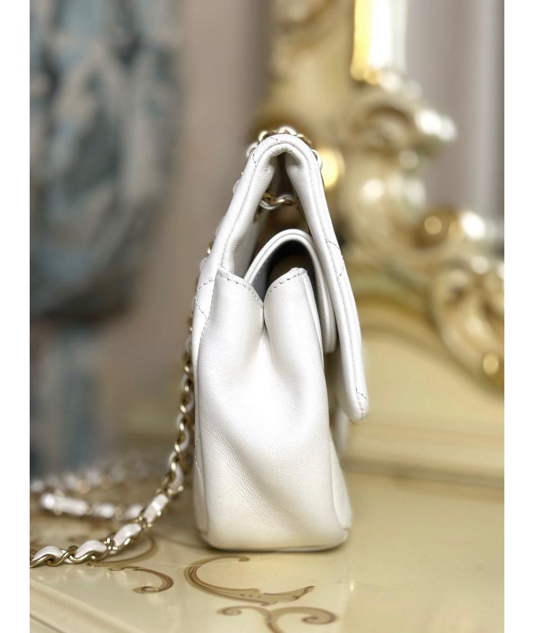 CHANEL Белая кожаная сумка с короткими ручками, фото 4
