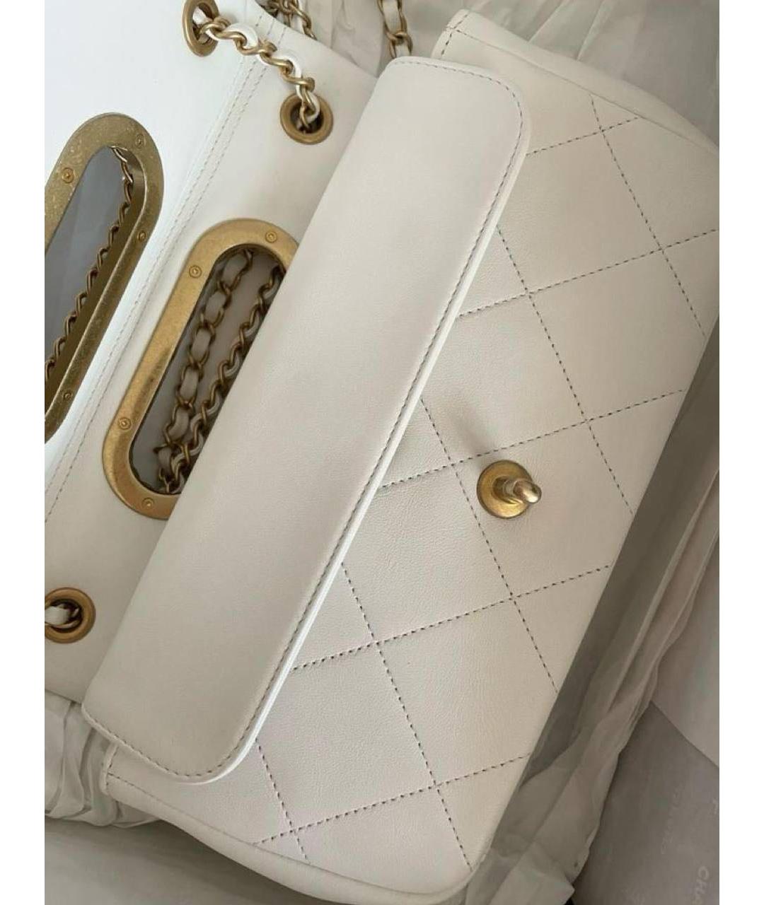 CHANEL Белая кожаная сумка с короткими ручками, фото 7